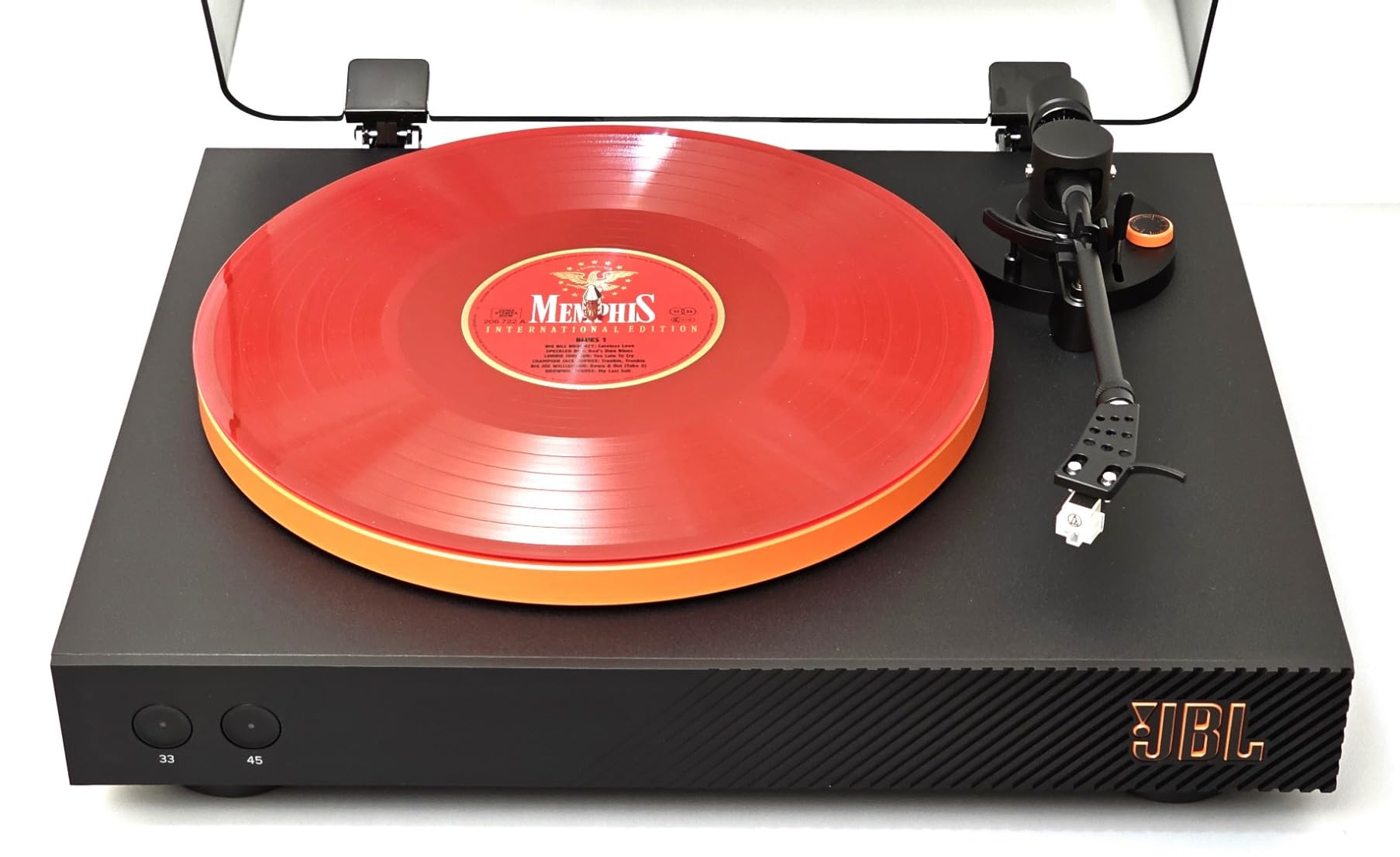 Il vinile torna protagonista