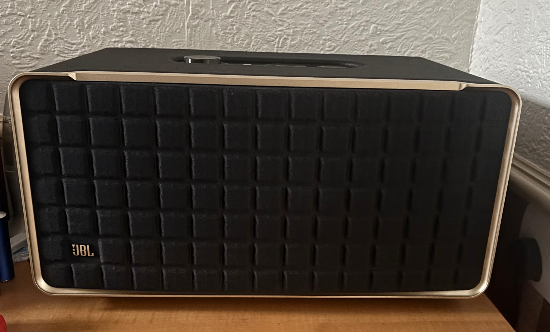 Pezzo d'arredamento sonoro
