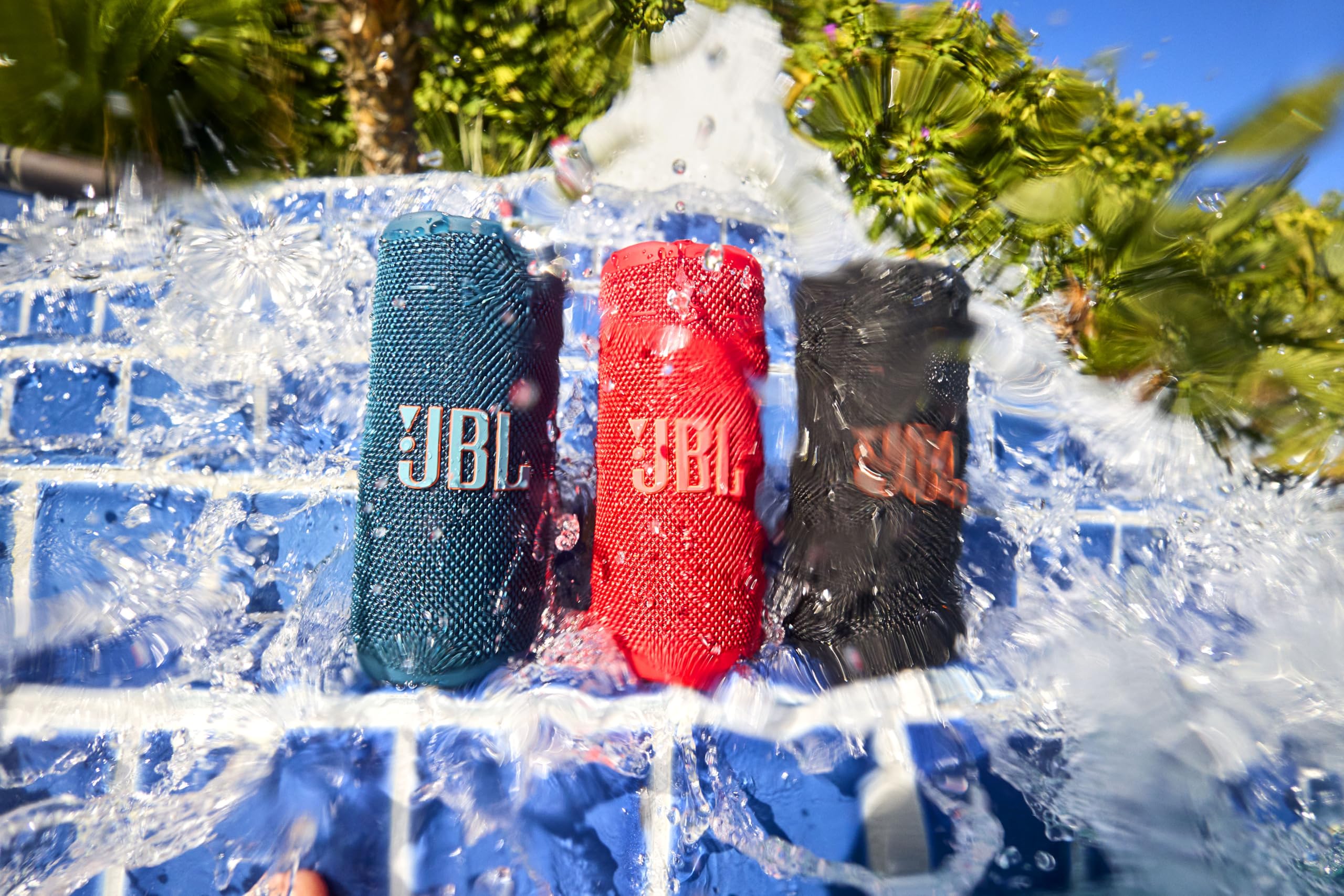 jbl-grip-speaker-bluetooth-compatto-con-ai-sound-boost-ip68-impermeabile-luce-am image 4